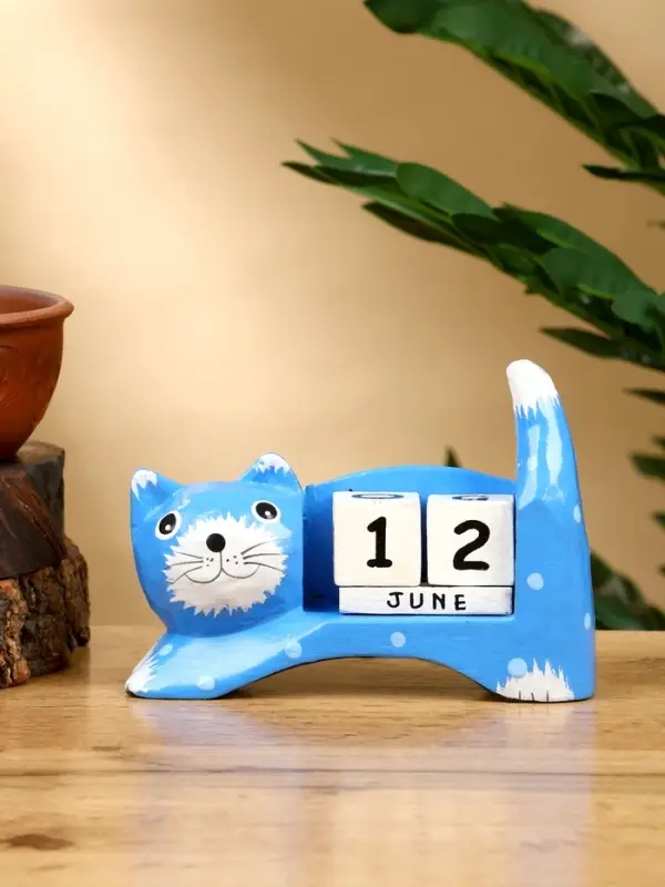Календарь настольный "Кошка" дерево 13х4х10 см, цв. синий