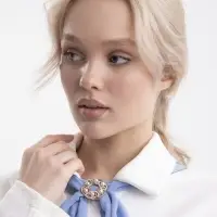 Зажим для платка &laquo;Звенья&raquo;, с жемчужиной, белый в золоте