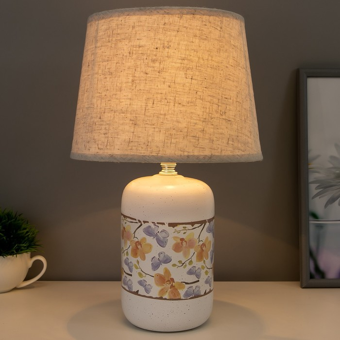 Лампа настольная 530221/1 E14 40Вт белый 22,5х22,5х36 см RISALUX