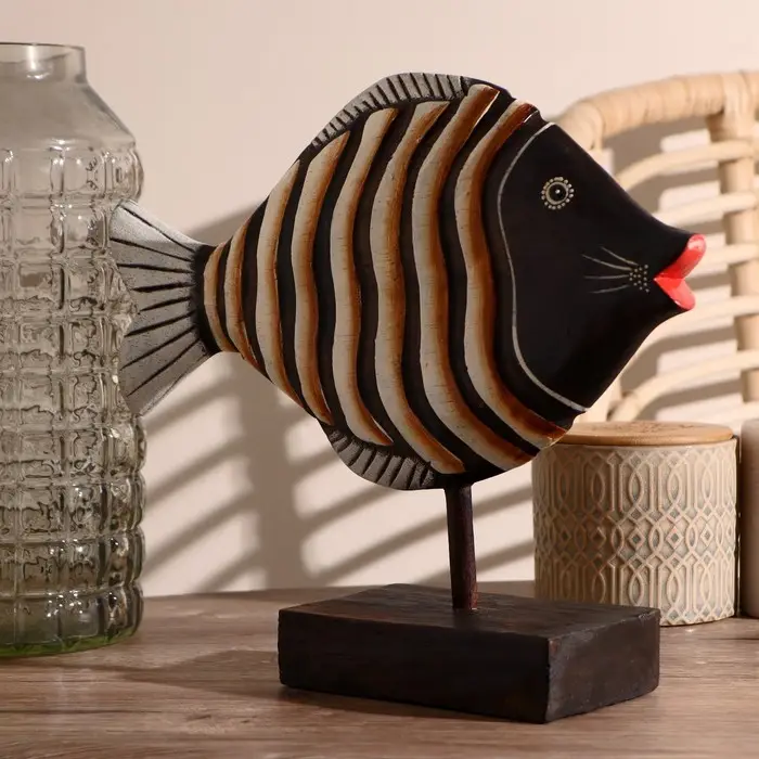 Сувенир "Рыба коричневая" дерево, на подставке 30х10х30 см