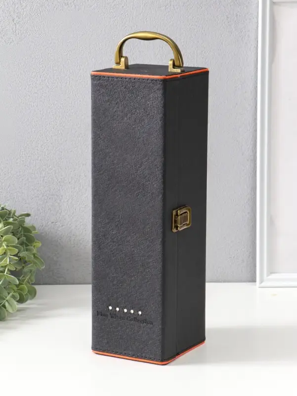 Шкатулка дерево, кожзам под бутылку "Чёрная с оранжевой вставкой" 4 предмета 35х10х11,5 см   1096938