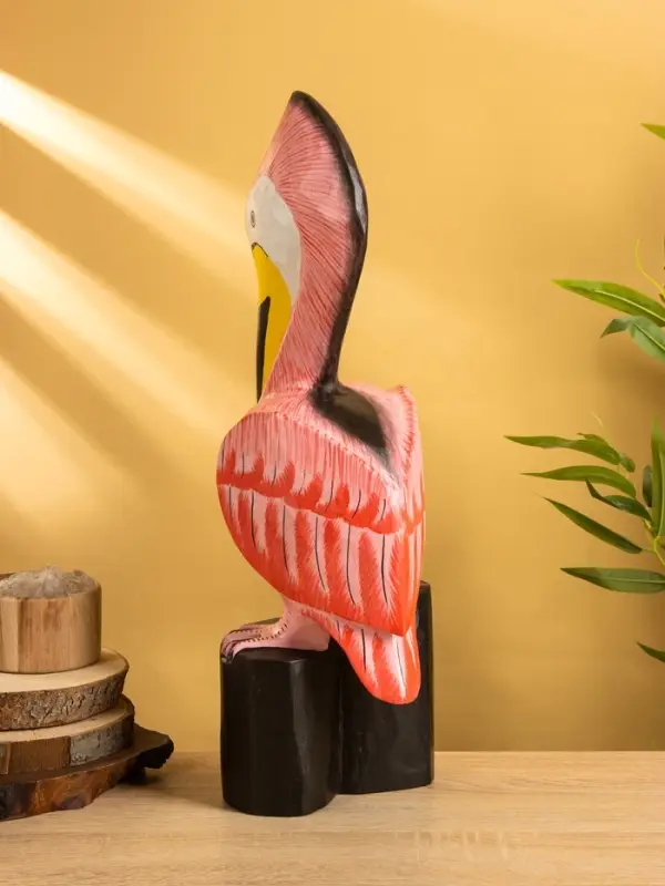 Сувенир Сувенир "Пеликан" дерево 17х17х50 см, цв. розовый