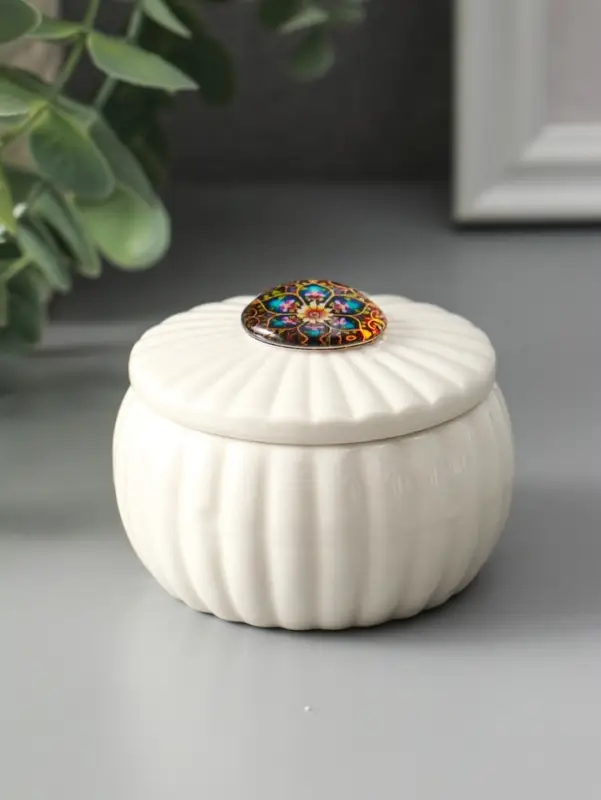 Шкатулка для украшений &laquo;Цветок-калейдоскоп&raquo;, с крышкой, белая, керамика, 7&times;7&times;5.3 см