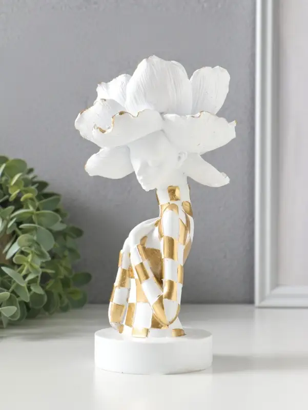 Бюст полистоун "Девушка с белым цветком, в клетчатом наряде" бело-золотой 11х11х20 см