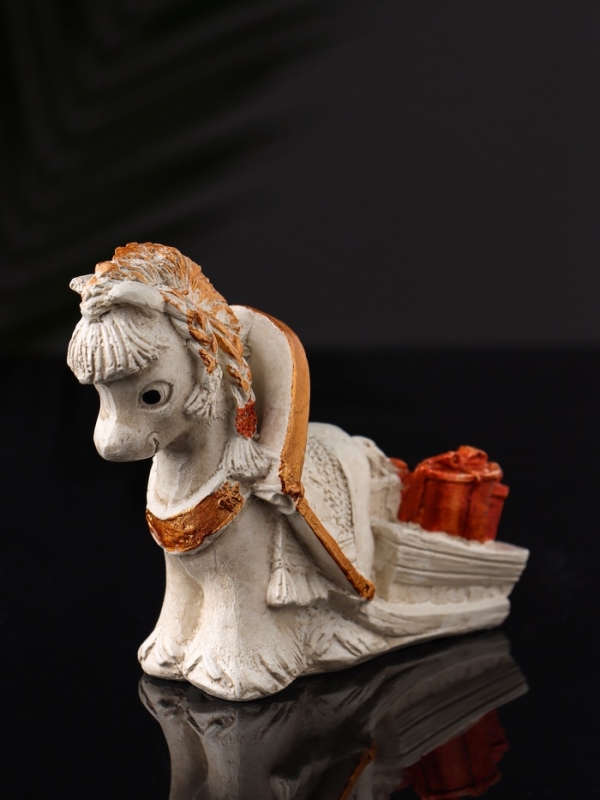 Фигура "Лошадка с телегой подарков" 12х9х5 см, бежевый