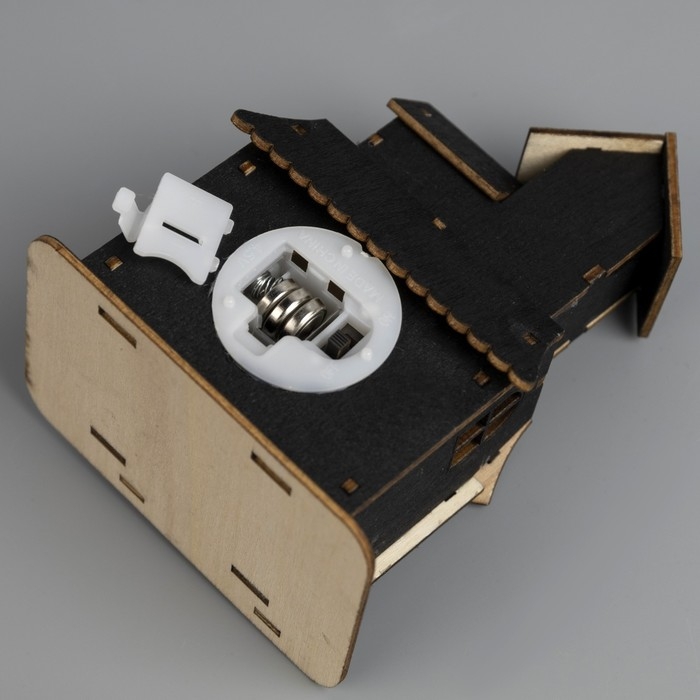 Светодиодная подвеска «Дом с чёрной кошкой» 9 × 12 × 6 см, пластик, батарейки LR1130х3 (в комплекте), свечение тёплое белое Светодиодная подвеска «Дом с чёрной кошкой» 9 × 12 × 6 см, пластик, батарейки LR1130х3 (в комплекте), свечение тёплое белое