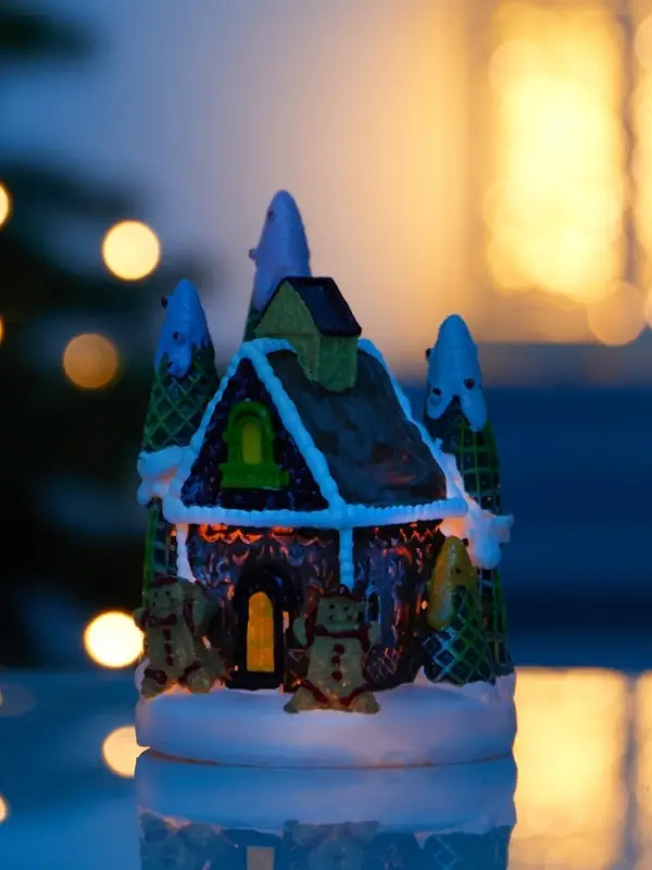 Светодиодная фигура &laquo;Дом печеньки&raquo;, 10&times;7 см, 4 LED, от батареек, свечение тёплое белое