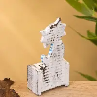 Календарь настольный "Полосатый кот" дерево 7х4х14 см, цв.  серо-голубой