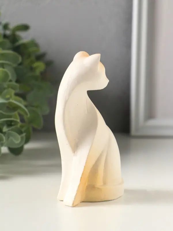 Фигурка гипс &laquo;Кошечка геометрия&raquo;, 10.5 см, белая с позолотой