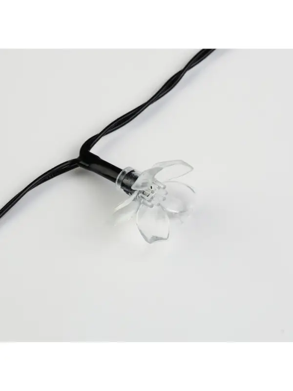 Гирлянда &laquo;Нить&raquo;, 4.5 м, уличная, с насадками &laquo;Ромашка&raquo;, IP44, 30 LED, 2 режима, солнечная батарея, тёмная нить, свечение мульти