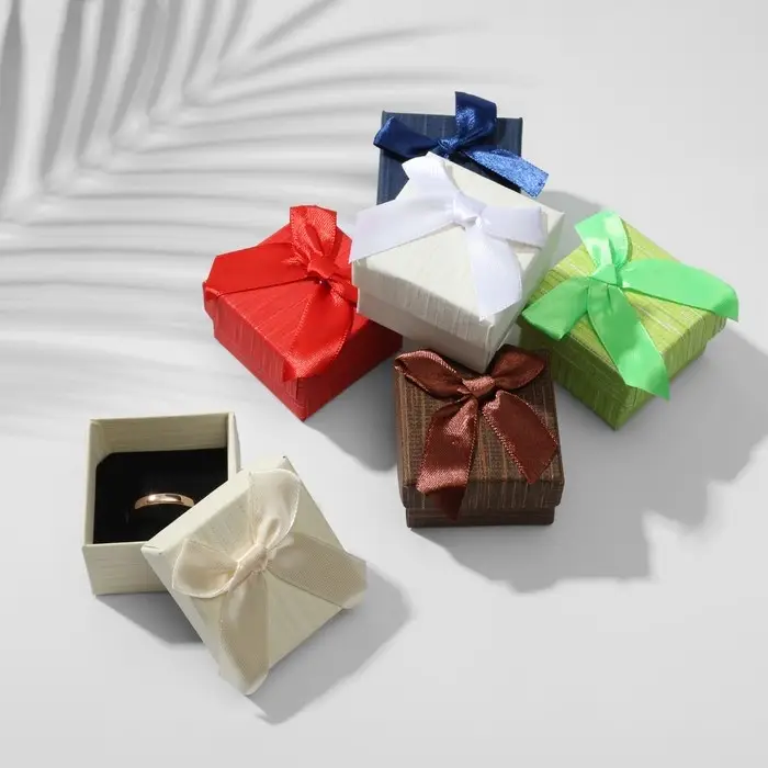 Коробочка подарочная под кольцо/серьги «Матрица», 5×5 (размер полезной части 4.5×4.5 см), МИКС, вставка чёрная