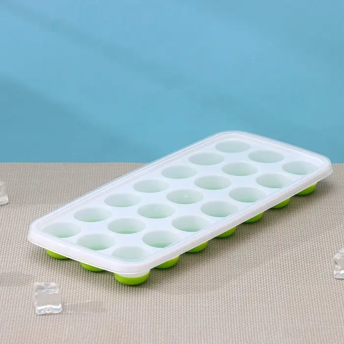 Форма для льда и шоколада с крышкой Доляна, 26&times;12&times;2.5 см, 21 ячейка (3&times;3&times;2 см), зелёная