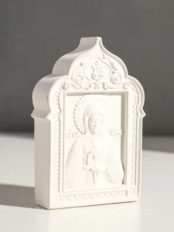 Икона &laquo;Святая Матрона&raquo;, с подвесом, 12&times;8&times;2 см, гипс