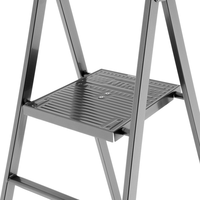 Стремянка Nika СП7, высота до рабочей площадки 1510 мм, 7 ступеней Стремянка Nika СП7, высота до рабочей площадки 1510 мм, 7 ступеней