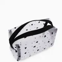 Косметичка дор Сердца, сетка 18*7,5*10, отд на молнии, белый Косметичка дор Сердца, сетка 18*7,5*10, отд на молнии, белый