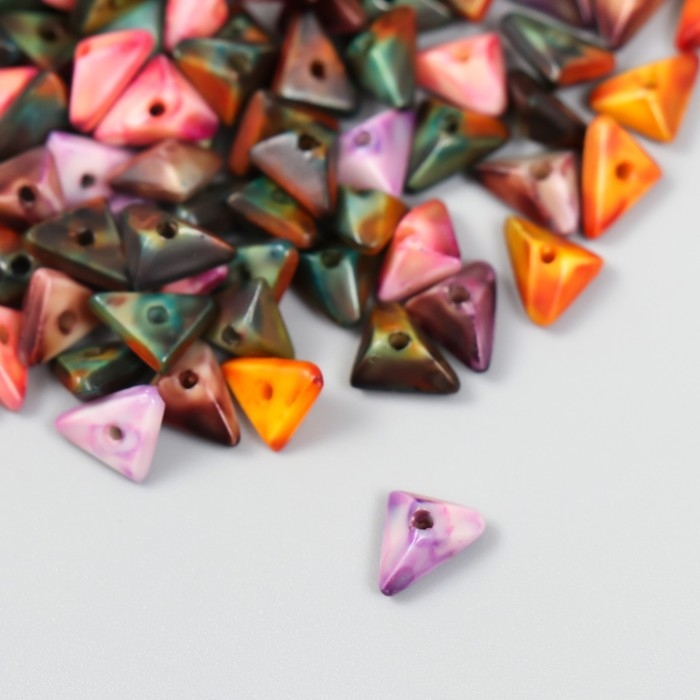 Бусины для творчества пластик под камень Бусины для творчества пластик под камень "Треугольники" набор 15 гр 0,4х0,7х0,9 см