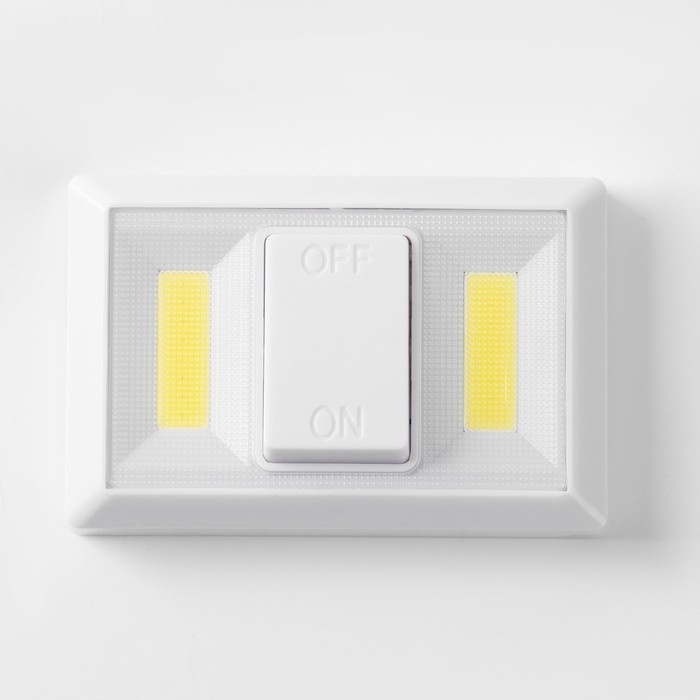 Фонарь-светильник  Фонарь-светильник "Мастер К", 220 лм, COB, 4 ААА, магнит, клейкая основа, 11.2 х 7.5 х 3 см