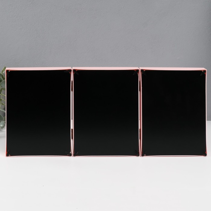 Фоторамка пластик 13х18 см с полим.глиной Фоторамка пластик 13х18 см с полим.глиной "Отпечаток ладошки и ножки" розовая 20,5х46,5 см