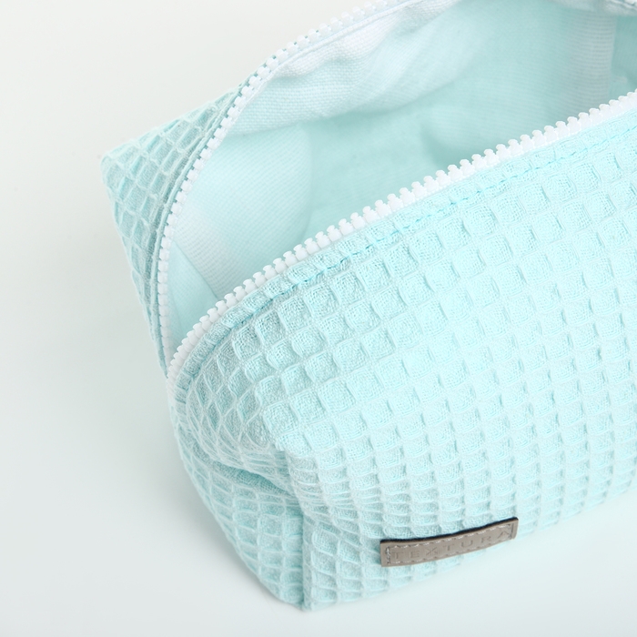 Косметичка на молнии TEXTURA, цвет бирюзовый Косметичка на молнии TEXTURA, цвет бирюзовый