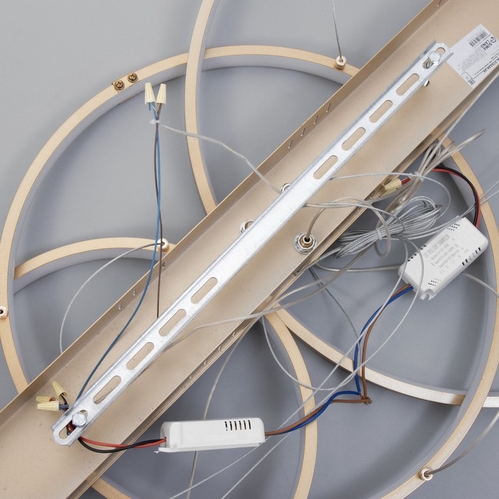 Светильник BayerLux Светильник BayerLux "Ринго" 3хLED 90Вт 4000К золото 78х50х100 см