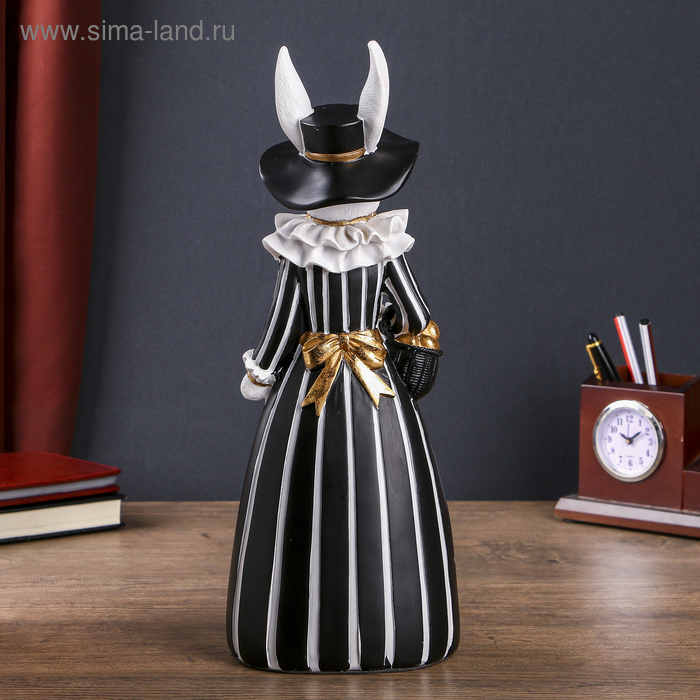 Сувенир полистоун Сувенир полистоун "Зайка-придворная дама с корзинкой" 35х13,5х10,5 см