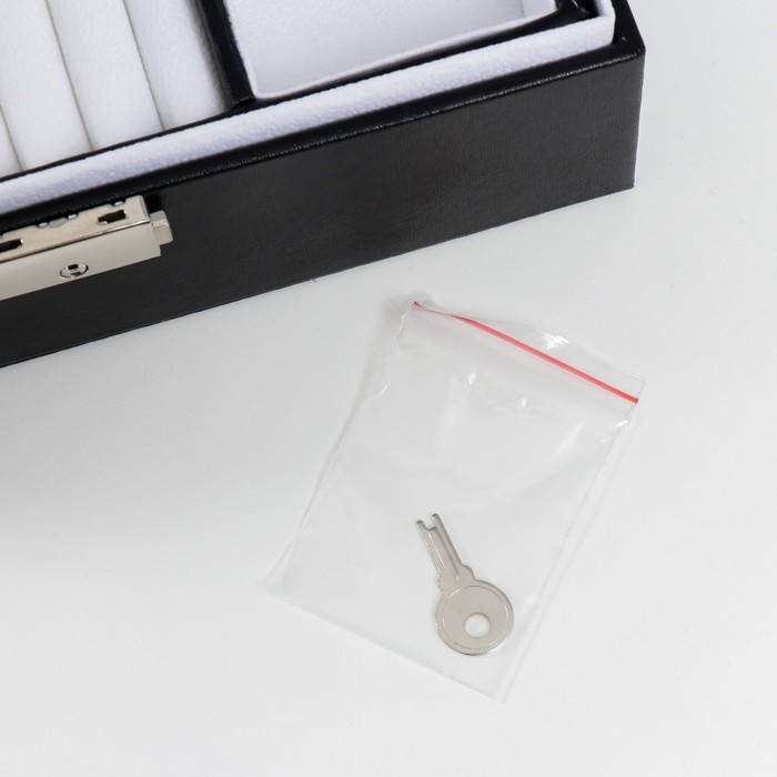 Шкатулка кожзам для украшений  Шкатулка кожзам для украшений "Чёрная матовая" 9х23х17 см