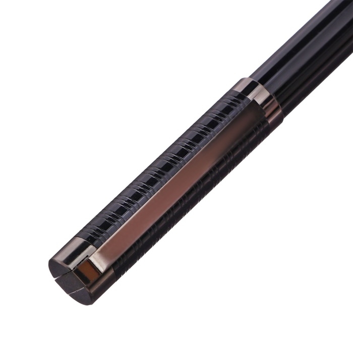 Ручка подарочная шариковая в кожзам футляре поворотная Эксклюзив корпус черный/серебро Ручка подарочная шариковая в кожзам футляре поворотная Эксклюзив корпус черный/серебро