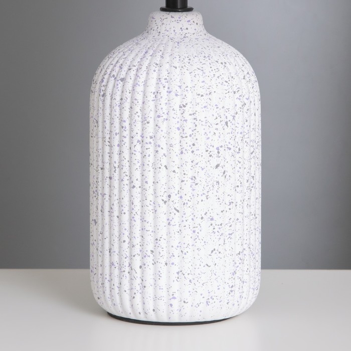 Лампа настольная Лампа настольная "Беатрис" 1х40Вт Е14 белый 22х22х36см