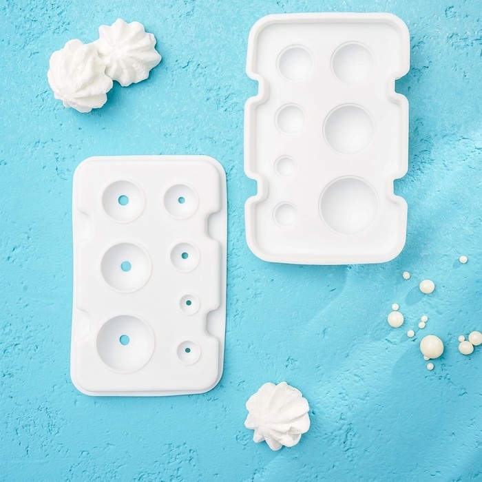 Форма для муссовых десертов и выпечки из 2 частей Доляна «Шарики», силикон, 13×8,5×3 см, 7 ячеек (d=1-3,5 см), цвет белый Форма для муссовых десертов и выпечки из 2 частей Доляна «Шарики», силикон, 13×8,5×3 см, 7 ячеек (d=1-3,5 см), цвет белый