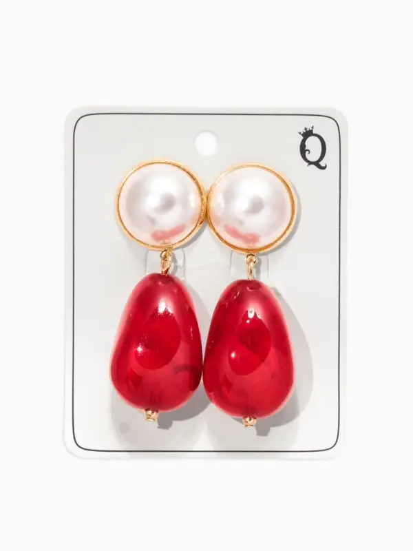 Серьги акрил с жемчугом &laquo;Капля&raquo;, бордово-белые в золоте