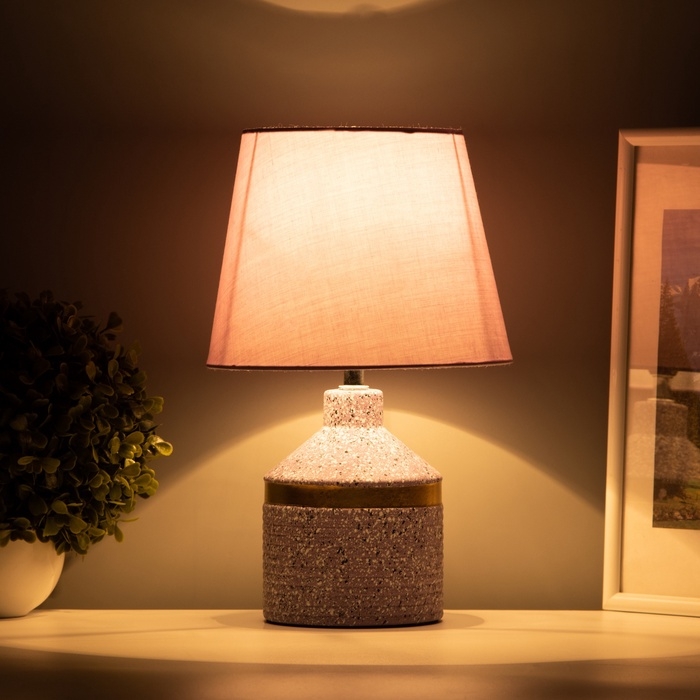 Настольная лампа с абажуром RISALUX «Лавр», 1×Е14, 40 Вт, фиолетовый, 20×20×35 см Настольная лампа с абажуром RISALUX «Лавр», 1×Е14, 40 Вт, фиолетовый, 20×20×35 см