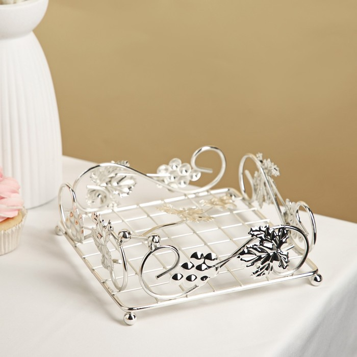 Салфетница «Виноград», декоративная, 13,5×13,5×7 см, цвет серебряный Салфетница «Виноград», декоративная, 13,5×13,5×7 см, цвет серебряный