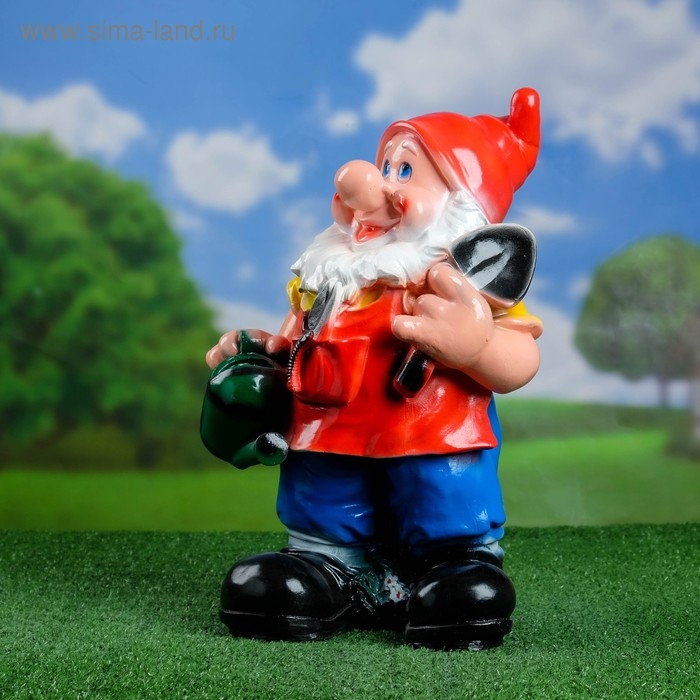 Садовая фигура  Садовая фигура "Гном с лейкой" средний 26х15х40см