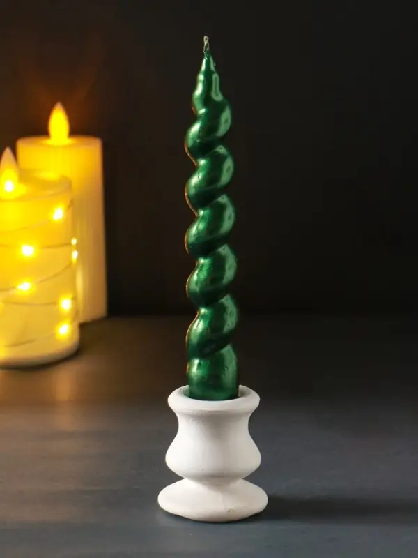 Свеча витая Luxury, 25&times;180 мм, лакированная, зелёная
