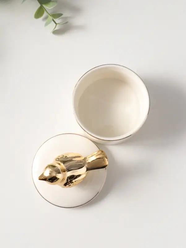 Шкатулка керамика с золотой линией "Птичка" 7х7х9 см