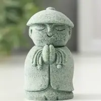 Фигурка песчаник &laquo;Маленький монах - молитва&raquo;, 3.7&times;3.8&times;6.7 см