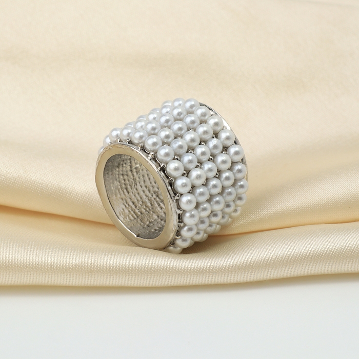 Муфта для платка «Жемчужинка», цвет белый в серебре