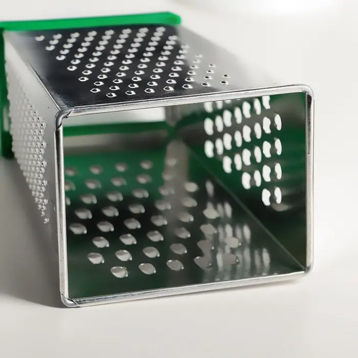 Тёрка КВАРЦ &laquo;Универсал&raquo;, 4 грани, 11&times;8.5&times;22 см, металл, МИКС