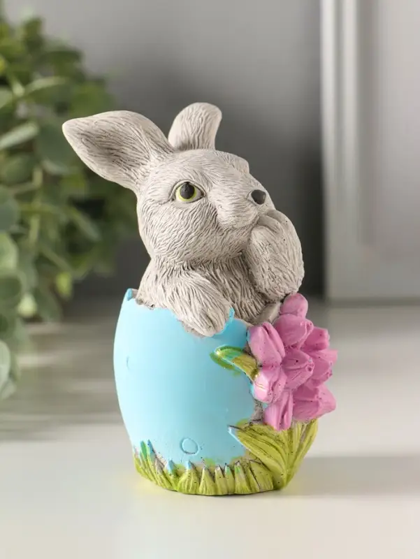 Статуэтка "Заяц пасхальный с букетом" 11х6 см, цветной