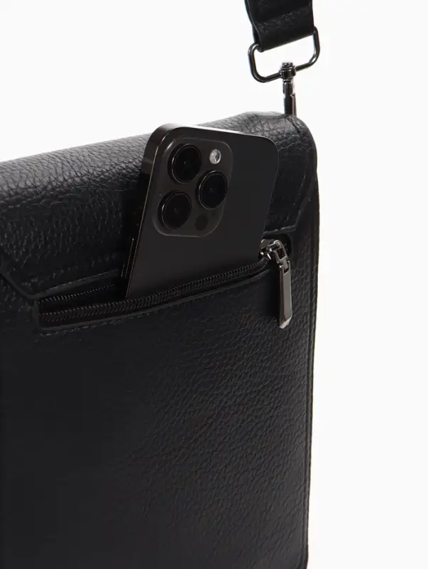 Сумка планшет мужская, на молнии, два наружных кармана, длинный ремень, 19&times;8&times;23 см, чёрная