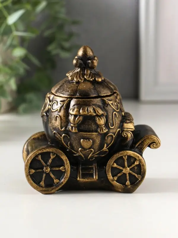 Шкатулка "Карета золотая" 11х10х6 см