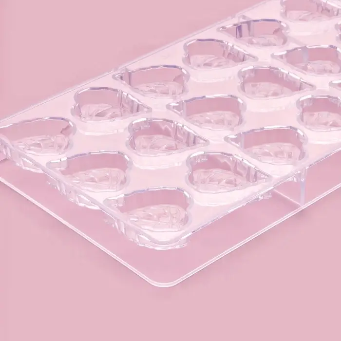 Форма для конфет и шоколада KONFINETTA &laquo;Листочки&raquo;, 27.5&times;13.5&times;2.5 см, 21 ячейка 4&times;3&times;0.8 см, пластик, прозрачная