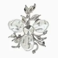 Брошь &laquo;Цветочек&raquo; роскошный, жемчуг, цвет белый в серебре