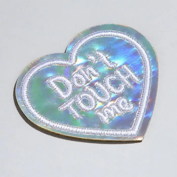 Термонаклейка на одежду «Dont touch me», 5 х 4,3 см Термонаклейка на одежду «Dont touch me», 5 х 4,3 см