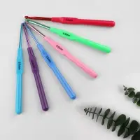 Набор крючков для вязания, с пластиковой ручкой, d=2.5-5 мм, 14 см, 6 шт., разноцветный