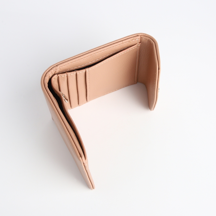 Кошелёк женский на магните, цвет бежевый Кошелёк женский на магните, цвет бежевый