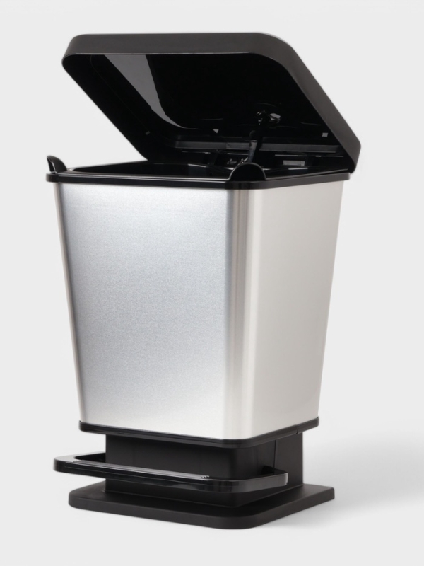 Контейнер для мусора с педалью Контейнер для мусора с педалью "Металл" 20л