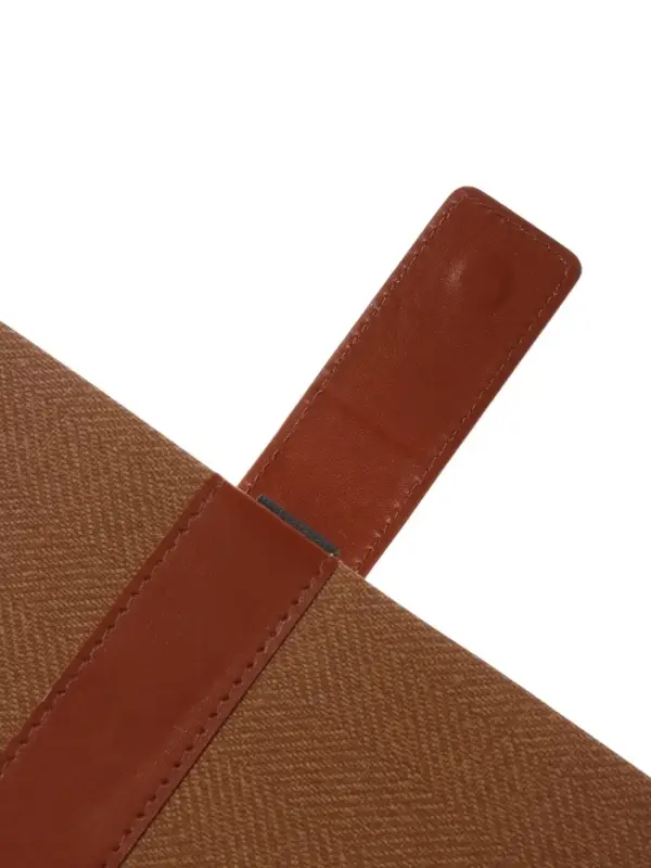 Ежедневник недатированный формат А5, с хлястиком, 128л, линия, пвх, Коричневый Ежедневник недатированный формат А5, с хлястиком, 128л, линия, пвх, Коричневый