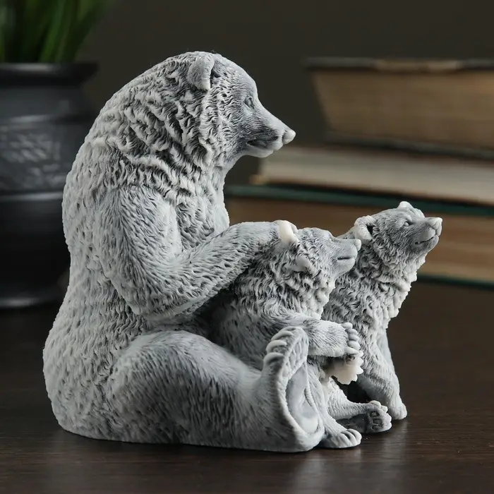 Фигурка &laquo;Медведица с медвежатами&raquo;, 11 см