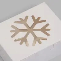 Коробка новогодняя складная &laquo;Снежинка&raquo;, 10&times;8&times;3.5 см, белая